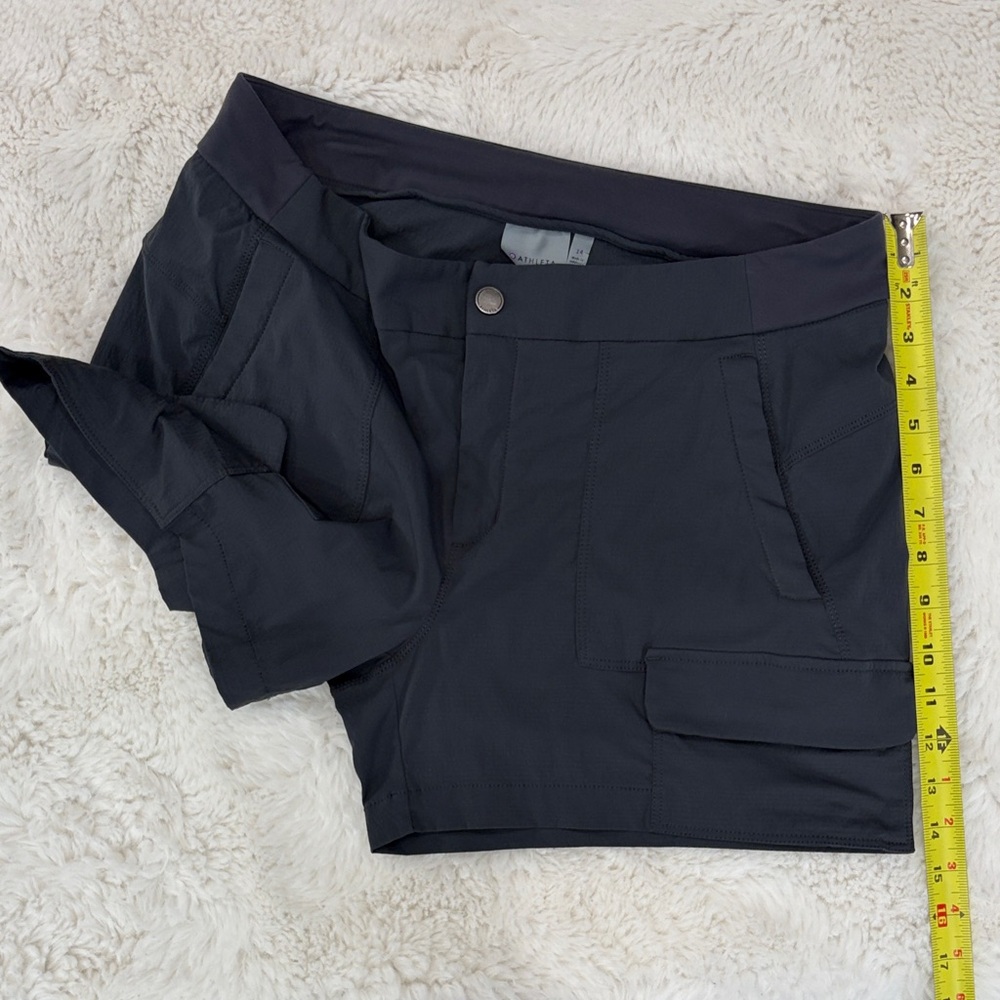 Athleta Women's Cargo Shorts,Size 14 - Picture 8 of 17